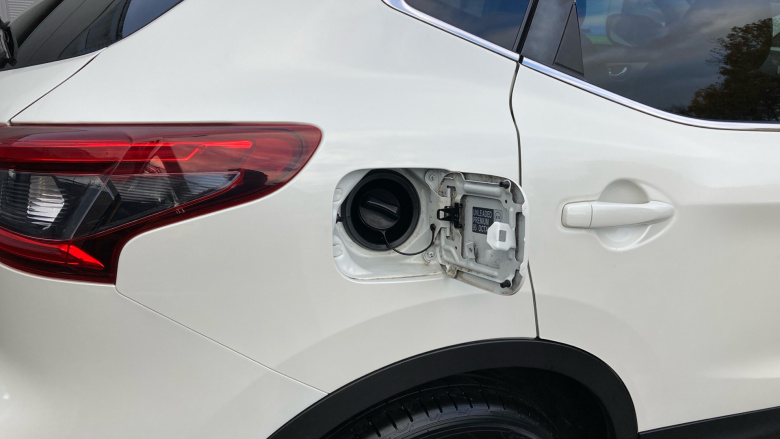 Nissan Qashqai 1.2 DiG-T N-Connecta 5dr Petrol Hatchback